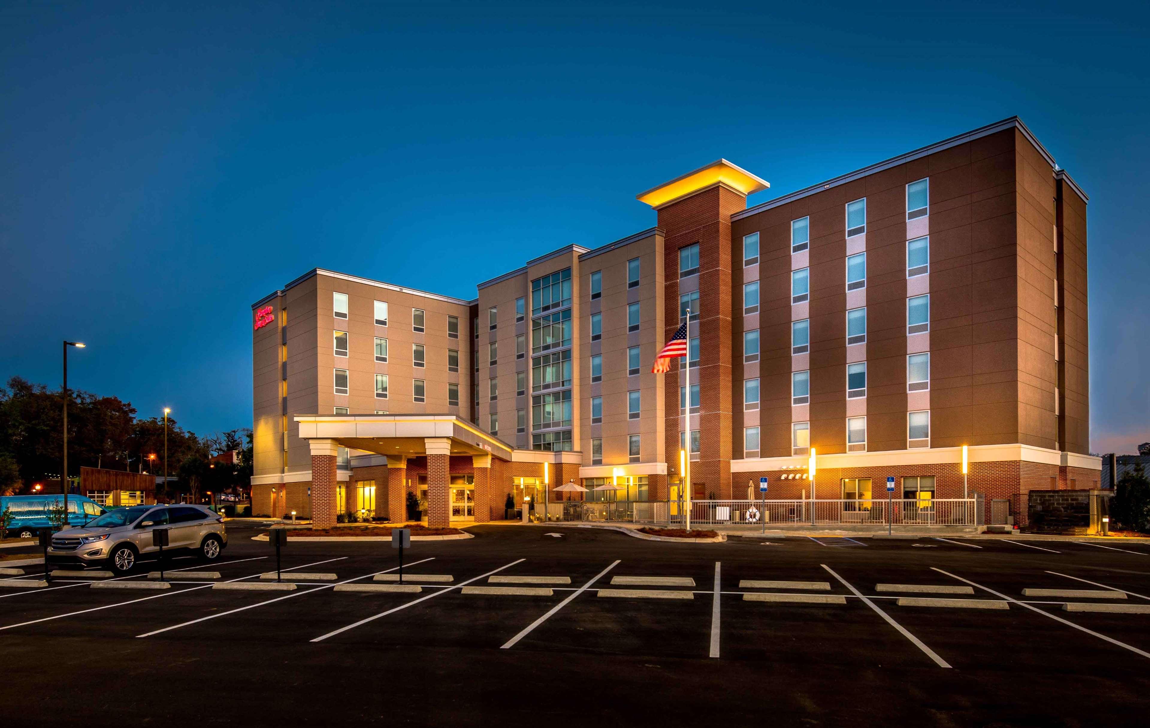 Hampton Inn & Suites Tallahassee Capitol-University מראה חיצוני תמונה